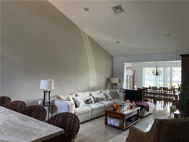 10474 LAKE VISTA Circle, Boca Raton FL 33498 - Boca Raton, FL - Photo 3