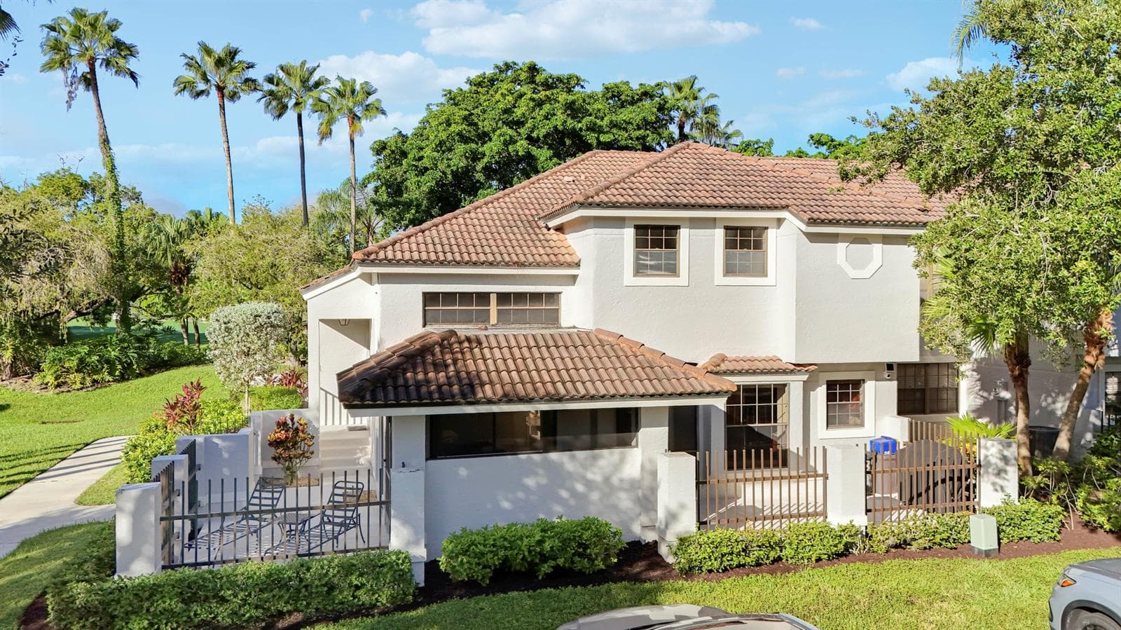 587 Prestwick Circle # 2, Palm Beach Gardens FL 33418 - Palm Beach Gardens, FL - Photo 1