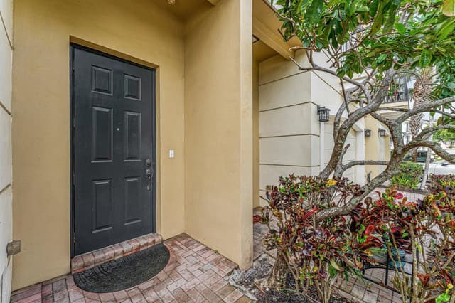 673 NW 38th Circle, Boca Raton FL 33431 - Boca Raton, FL - Photo 3