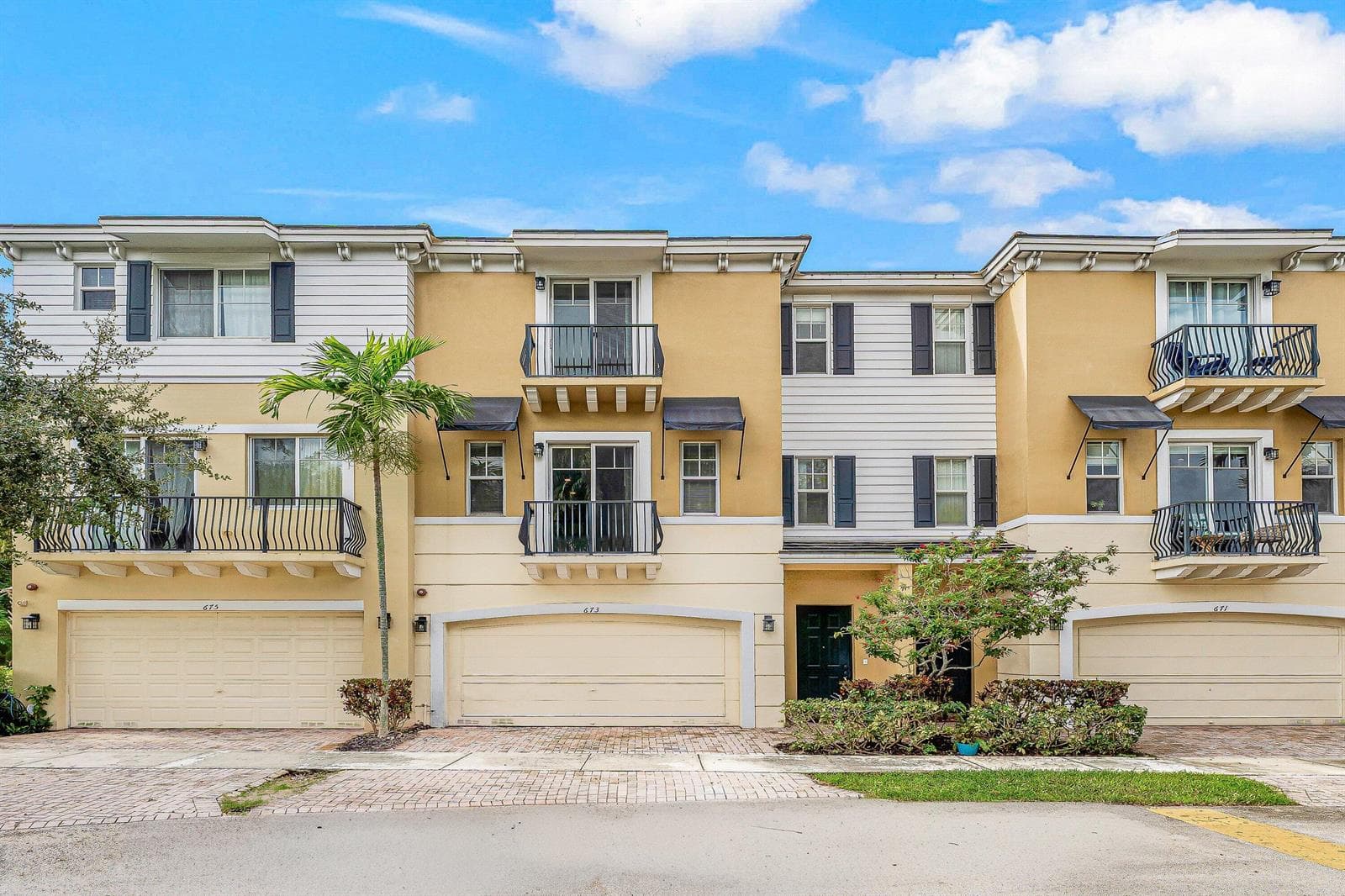 673 NW 38th Circle, Boca Raton FL 33431 - Boca Raton, FL - Photo 1