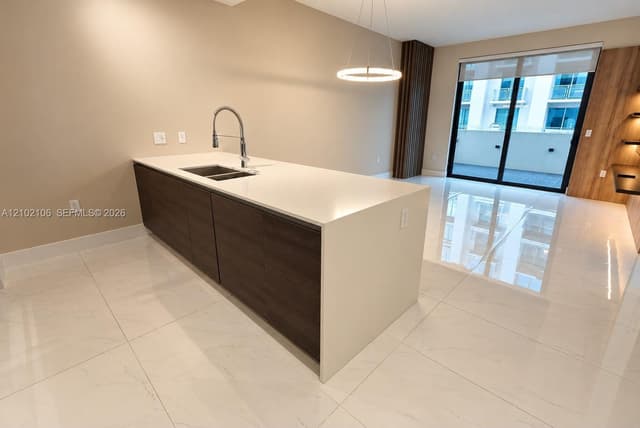 301 Altara Ave # 403, Coral Gables FL 33146 - Coral Gables, FL - Photo 4
