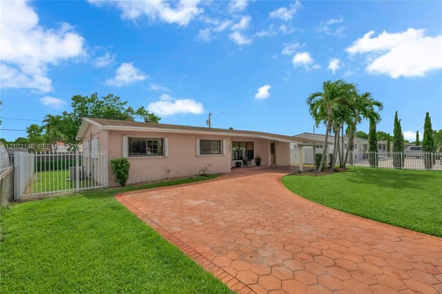 4770 NW 171st St, Miami Gardens FL 33055 - Miami Gardens, FL - Photo 3