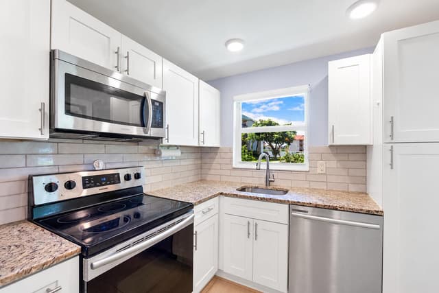 804 SE 7th Street SE # 105, Deerfield Beach FL 33441 - Deerfield Beach, FL - Photo 4