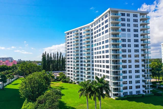 875 E CAMINO REAL # 7E, Boca Raton FL 33432 - Boca Raton, FL - Photo 2
