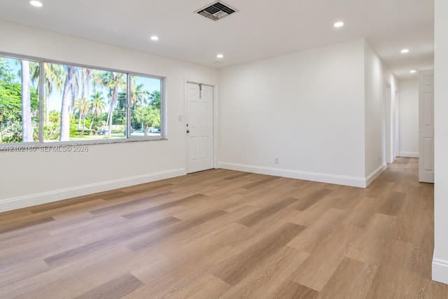1201 NE 26th Ter, Pompano Beach FL 33062 - Pompano Beach, FL - Photo 6