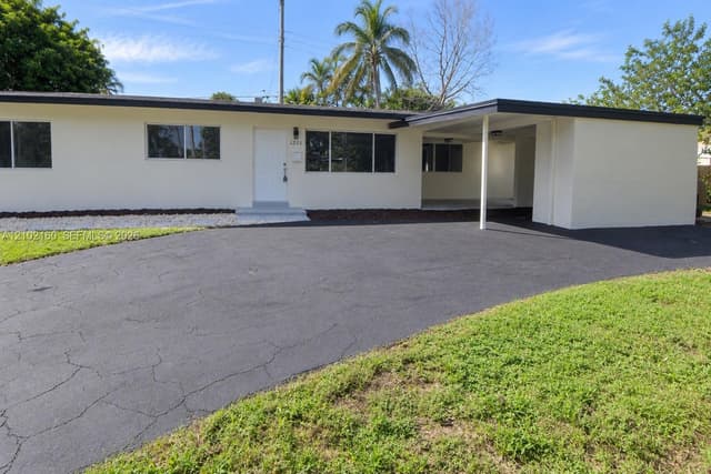 1201 NE 26th Ter, Pompano Beach FL 33062 - Pompano Beach, FL - Photo 3