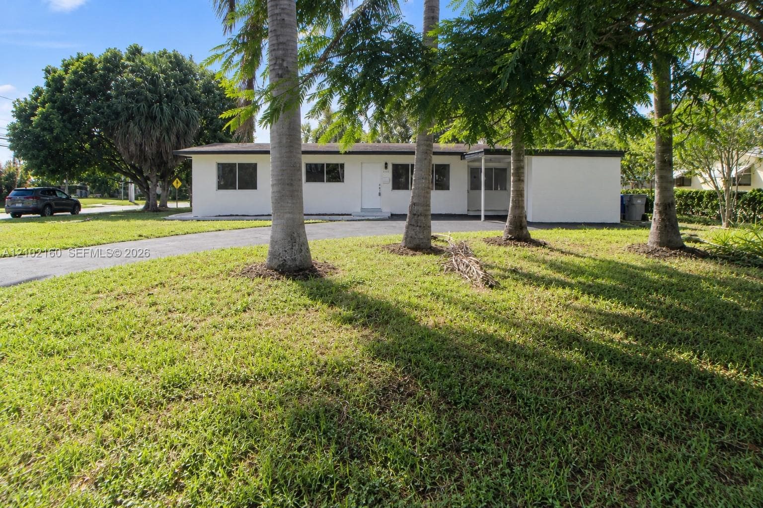 1201 NE 26th Ter, Pompano Beach FL 33062 - Pompano Beach, FL - Photo 1