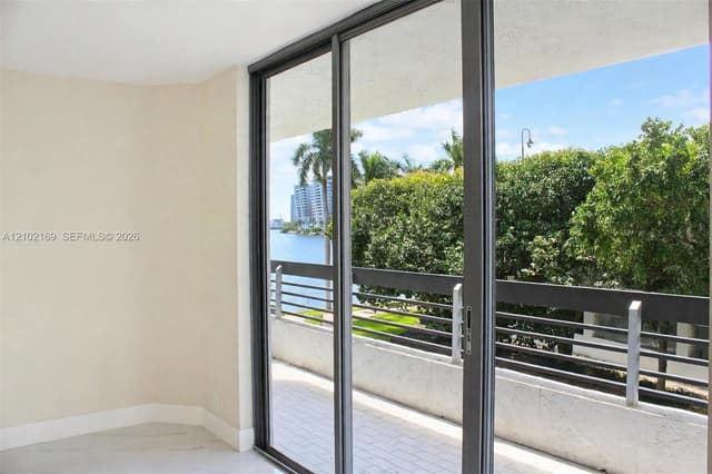 19101 NE 36th Ct # 302, Aventura FL 33180 - Aventura, FL - Photo 5
