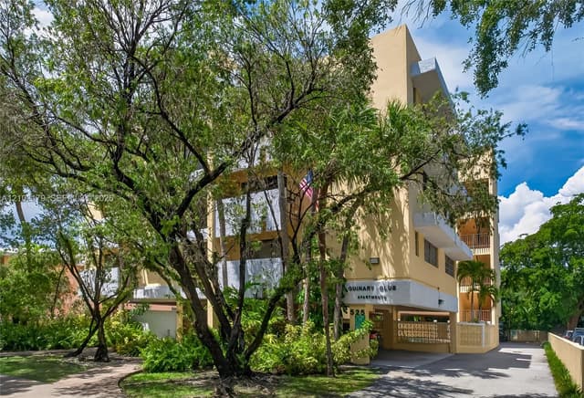 525 Coral Way # 403, Coral Gables FL 33134 - Coral Gables, FL - Photo 2