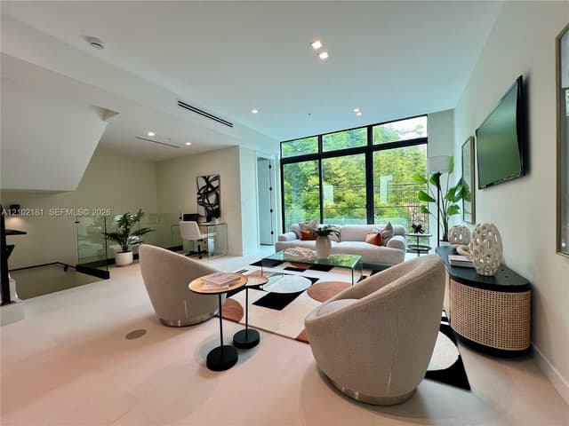 2694 SW 25th Ave # 2694, Miami FL 33133 - Miami, FL - Photo 6