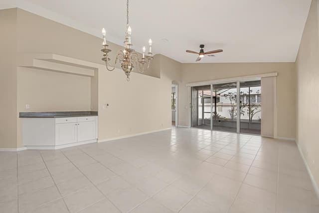 8067 BELLAFIORE Way, Boynton Beach FL 33472 - Boynton Beach, FL - Photo 4