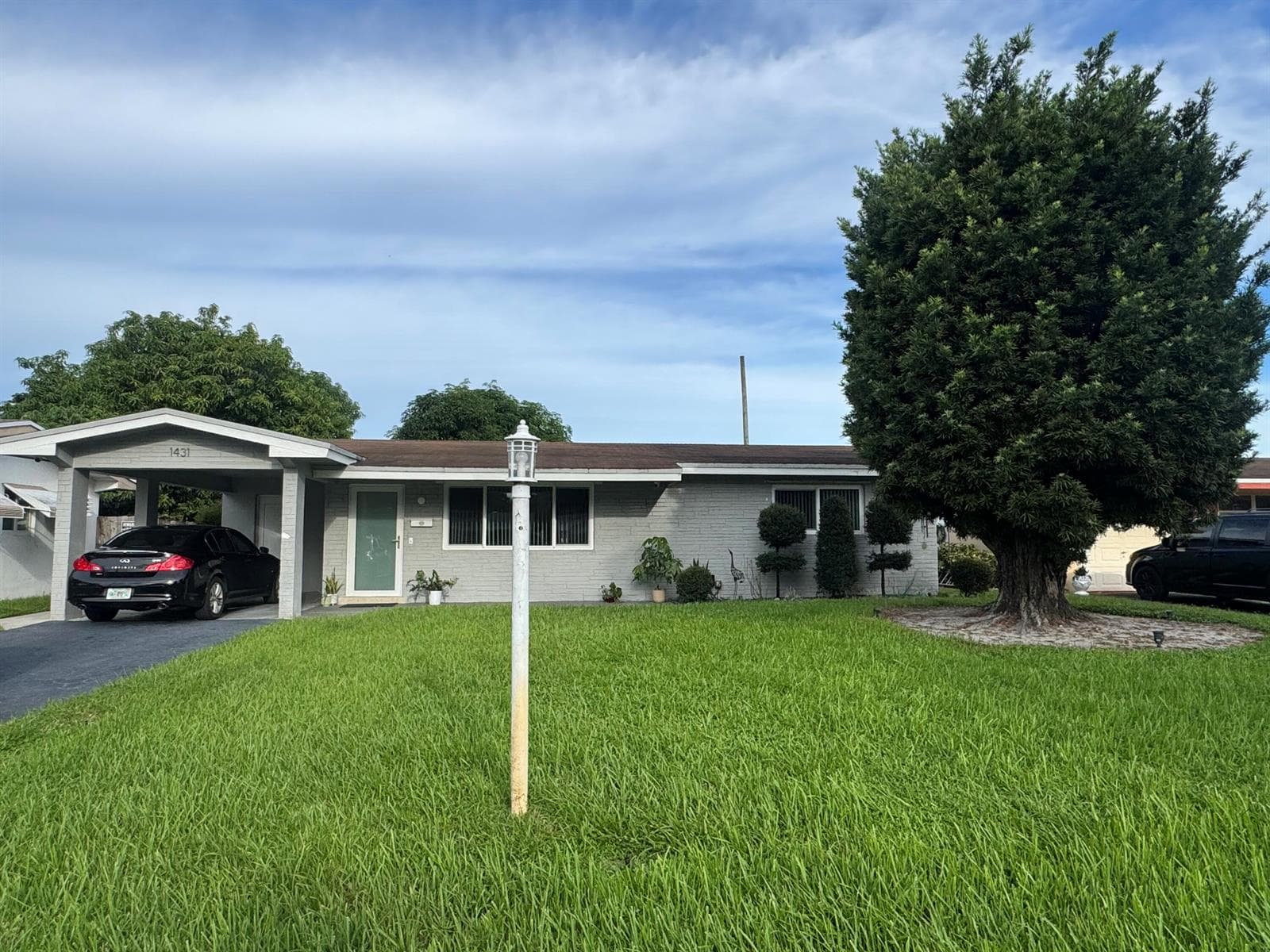 1431 NW 79TH Way, Pembroke Pines FL 33024 - Pembroke Pines, FL - Photo 1