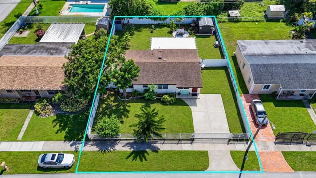 3010 NW 158th St, Miami Gardens FL 33054 - Miami Gardens, FL - Photo 2