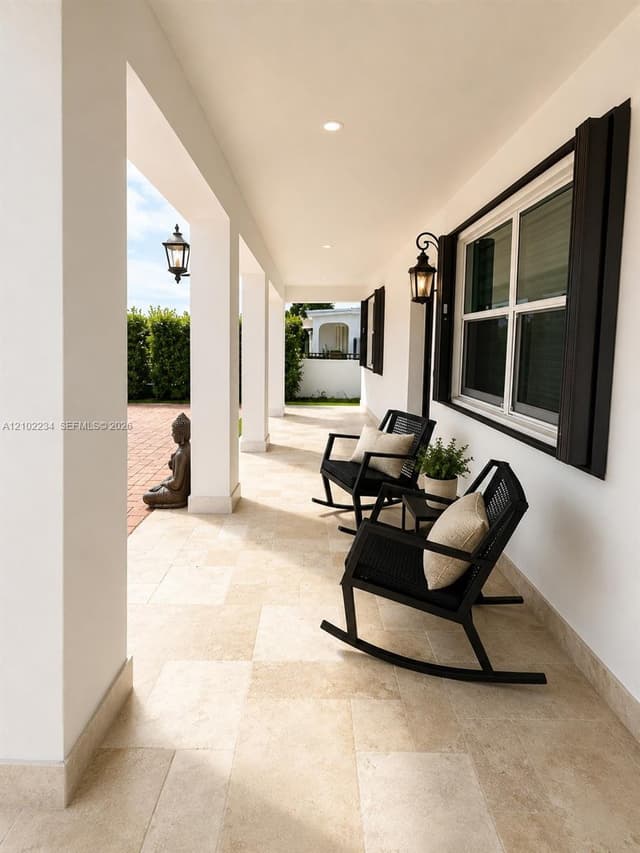 4590 E 9th Ln, Hialeah FL 33013 - Hialeah, FL - Photo 4