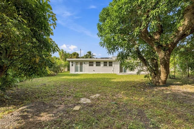 110 NE 152nd Street, Miami FL 33162 - Miami, FL - Photo 5