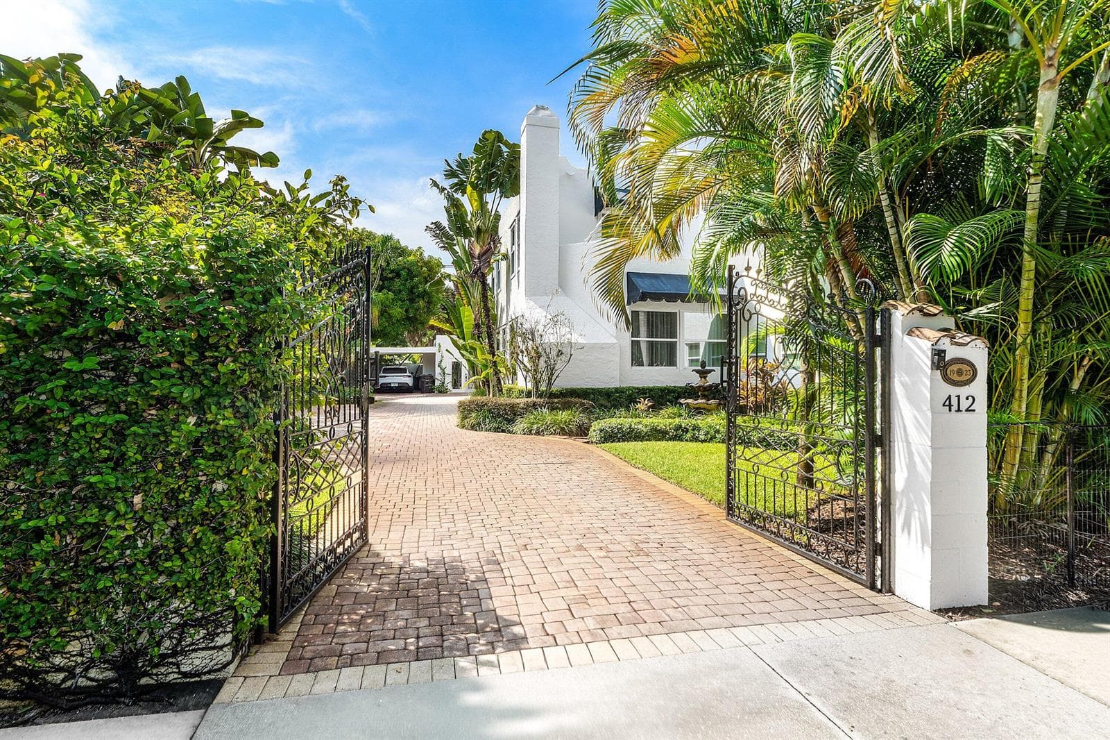 412 35TH Street, West Palm Beach FL 33407 - West Palm Beach, FL - Photo 1