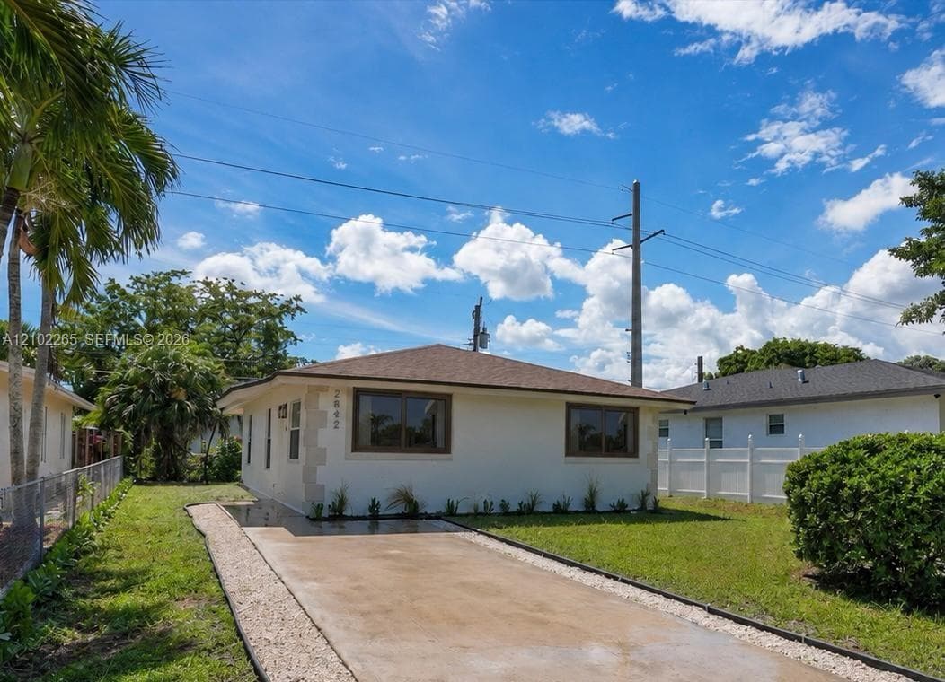 2842 NW 9th Pl, Fort Lauderdale FL 33311 - Fort Lauderdale, FL - Photo 1