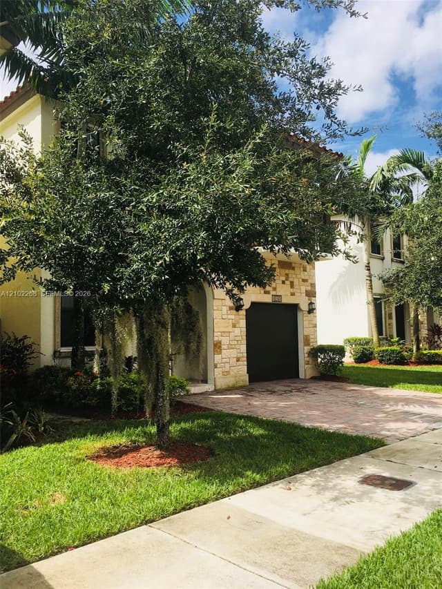 10310 NW 70th Ter, Doral FL 33178 - Doral, FL - Photo 7