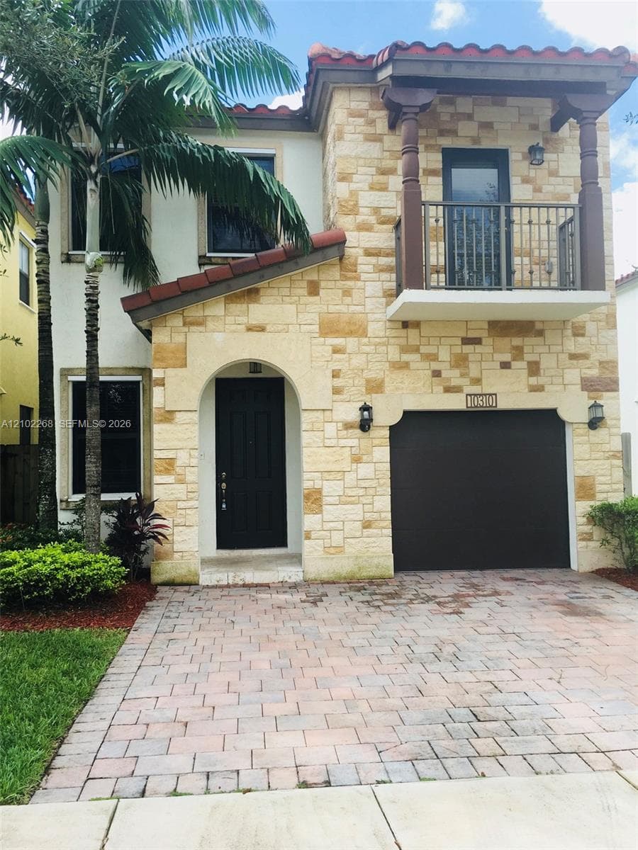 10310 NW 70th Ter, Doral FL 33178 - Doral, FL - Photo 1