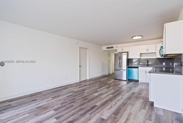 445 NE 195 th st # 330, Miami FL 33179 - Miami, FL - Photo 3