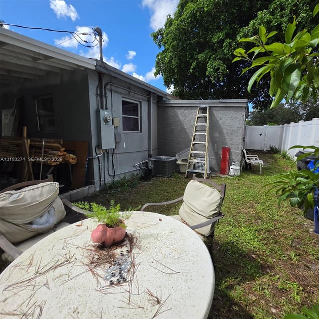 1611 N 69th Way, Hollywood FL 33024 - Hollywood, FL - Photo 7