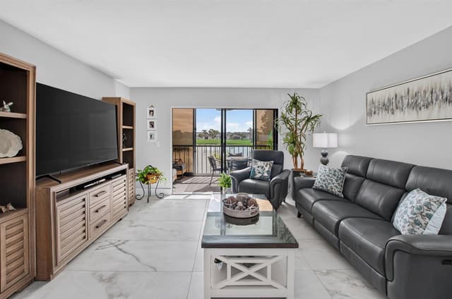7310 ASHFORD Place # 205, Delray Beach FL 33446 - Delray Beach, FL - Photo 3