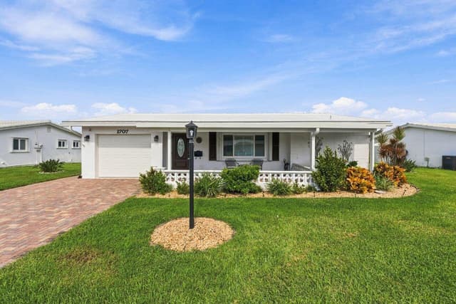1707 SW 18th Street, Boynton Beach FL 33426 - Boynton Beach, FL - Photo 2