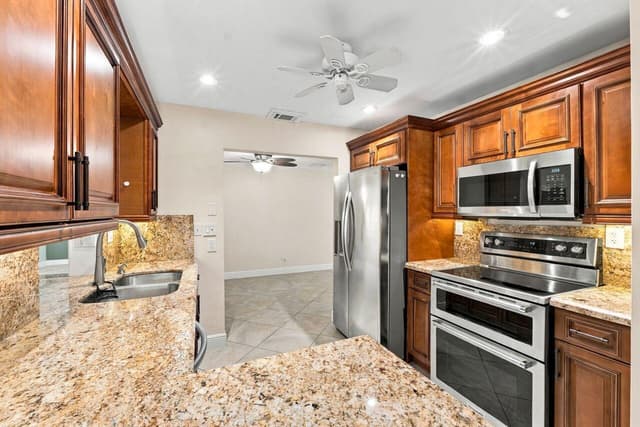1707 SW 18th Street, Boynton Beach FL 33426 - Boynton Beach, FL - Photo 7