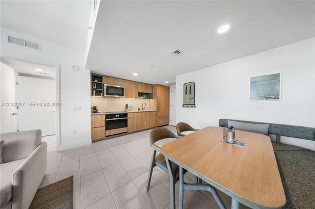 159 NE 6th St # 4011, Miami FL 33132 - Miami, FL - Photo 2