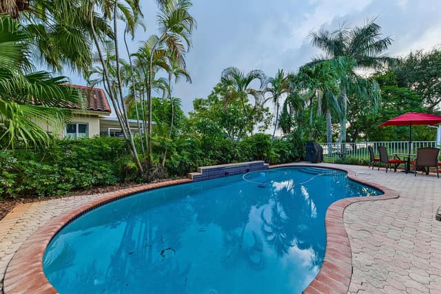20310 SW 3RD Street, Pembroke Pines FL 33029 - Pembroke Pines, FL - Photo 4