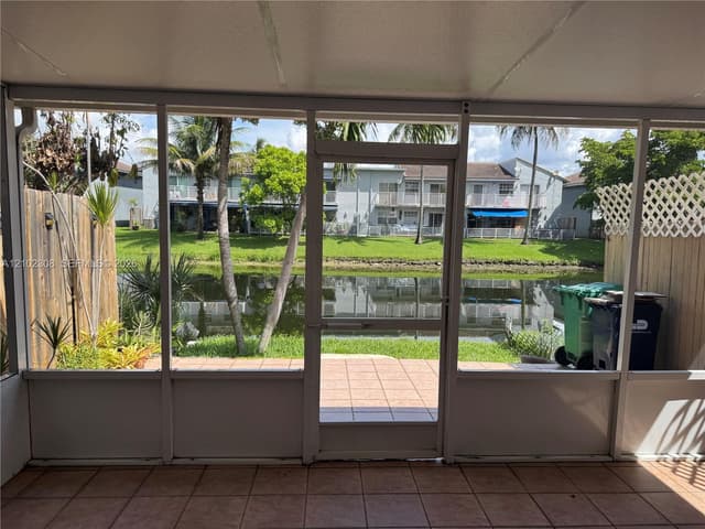 7033 NW 169th St # 7033, Hialeah FL 33015 - Hialeah, FL - Photo 6