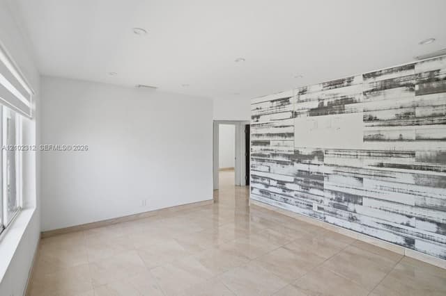 120 W 63rd St, Hialeah FL 33012 - Hialeah, FL - Photo 6