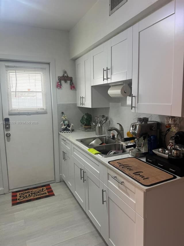 831 NW 24th Ave, Miami FL 33125 - Miami, FL - Photo 6
