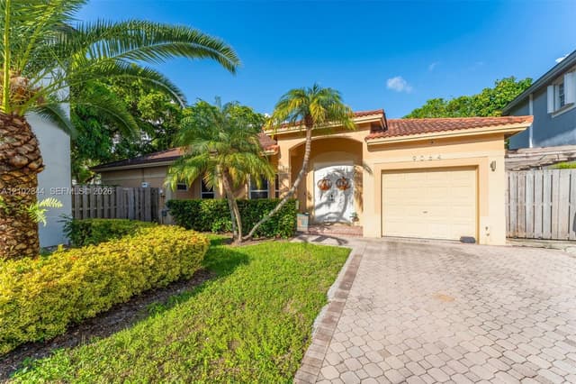 9064 SW 215th Ter, Cutler Bay FL 33189 - Cutler Bay, FL - Photo 3