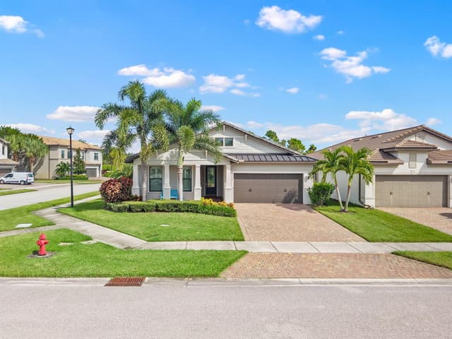 8376 Hanoverian Drive, Lake Worth FL 33467 - Lake Worth, FL - Photo 3