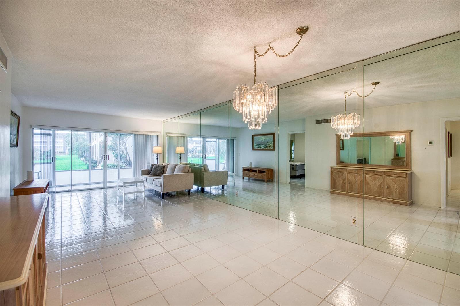 3351 Spanish Trail # 113, Delray Beach FL 33483