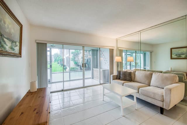 3351 Spanish Trail # 113, Delray Beach FL 33483 - Delray Beach, FL - Photo 4