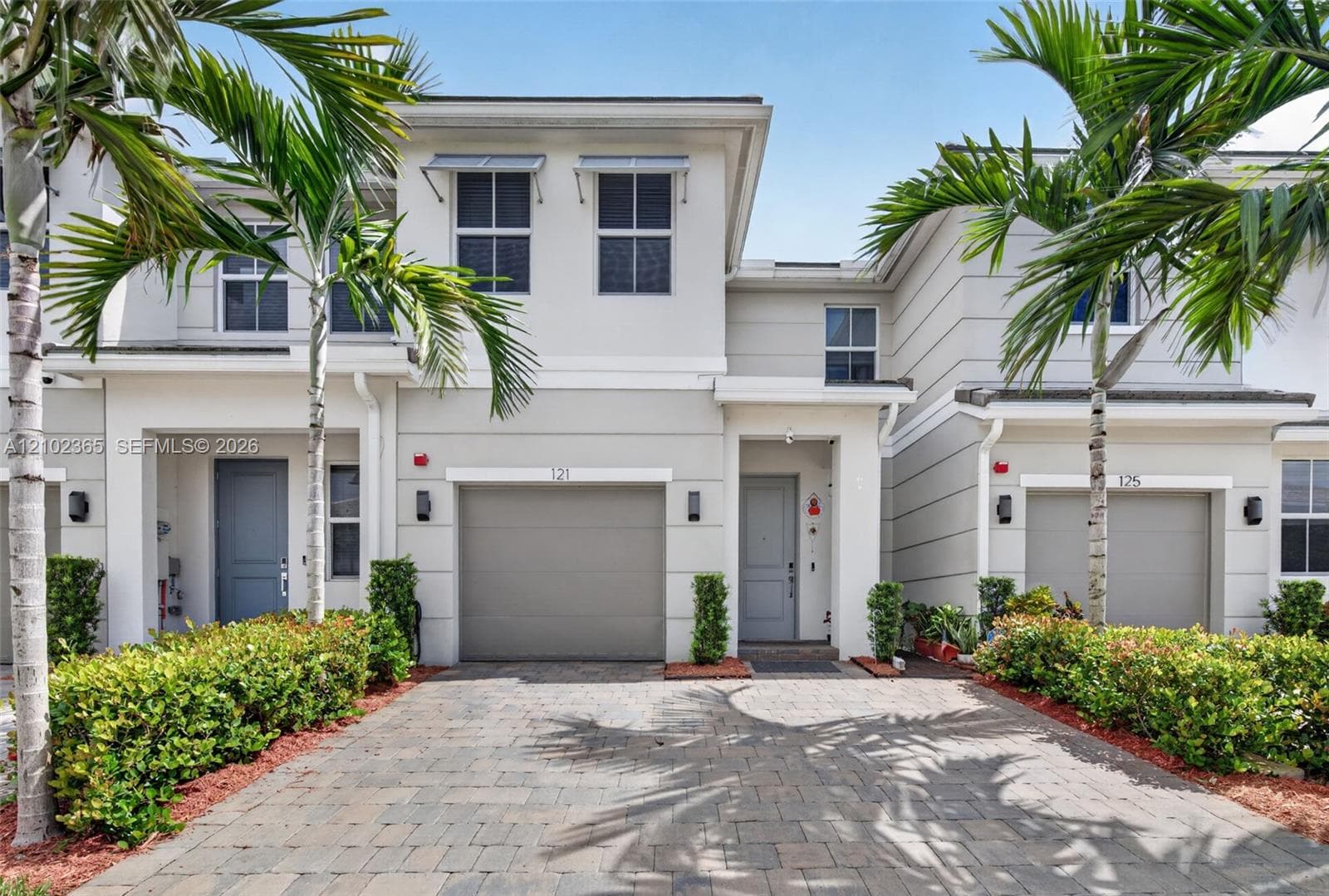 121 SW 170th Ave, Pembroke Pines FL 33027 - Pembroke Pines, FL - Photo 1