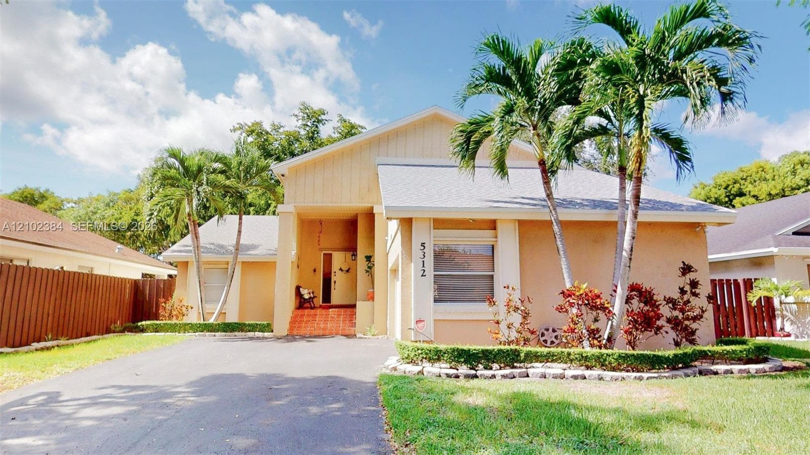 5312 SW 151st Pl, Miami FL 33185 - Miami, FL - Photo 1