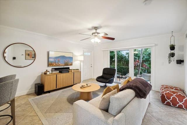 49 SE 7TH Avenue, Delray Beach FL 33483 - Delray Beach, FL - Photo 3
