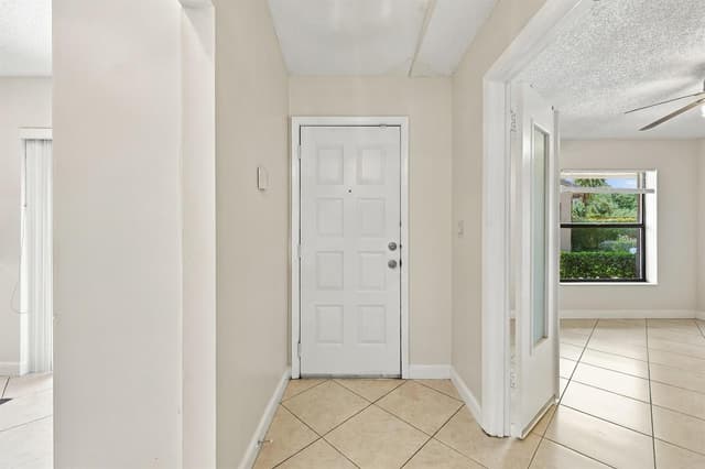 8271 Boca Glades Boulevard E, Boca Raton FL 33434 - Boca Raton, FL - Photo 7
