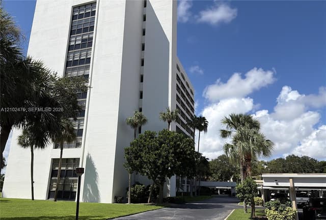 356 Golfview Rd # 305, North Palm Beach FL 33408 - North Palm Beach, FL - Photo 6