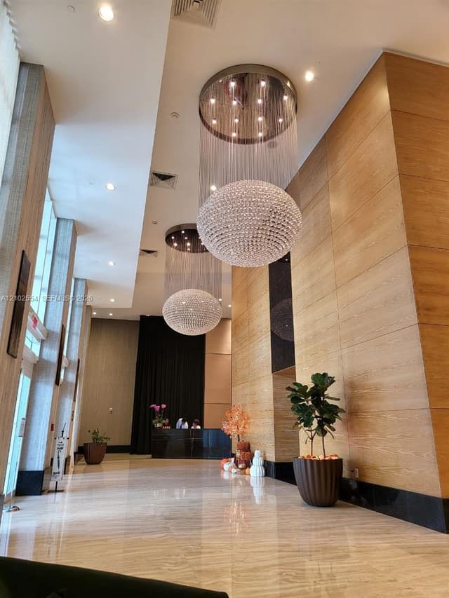 950 Brickell Bay Dr # 4005, Miami FL 33131 - Miami, FL - Photo 3
