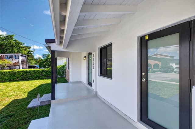 4752 SW 1st St, Miami FL 33134 - Miami, FL - Photo 3