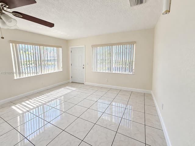 1405 N 24th Ave, Hollywood FL 33020 - Hollywood, FL - Photo 6
