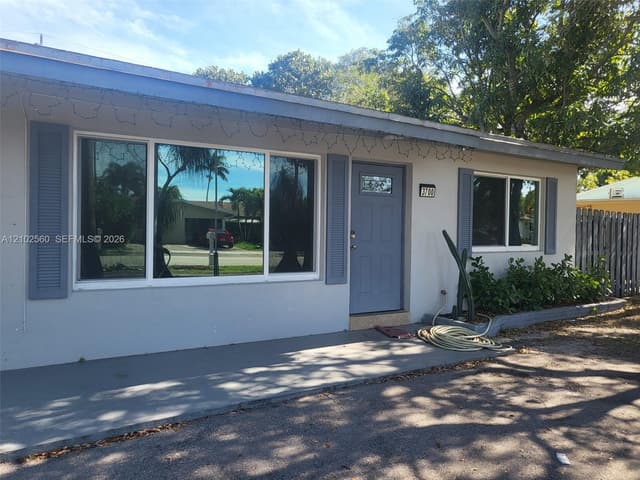 3700 NE 13th Ter, Pompano Beach FL 33064 - Pompano Beach, FL - Photo 2