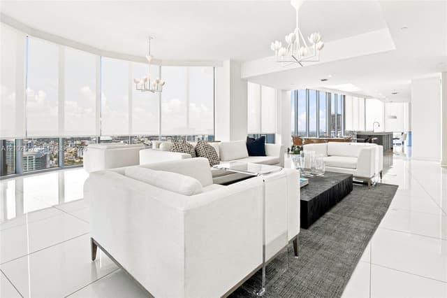 200 Biscayne Boulevard Way # 5302, Miami FL 33131 - Miami, FL - Photo 2