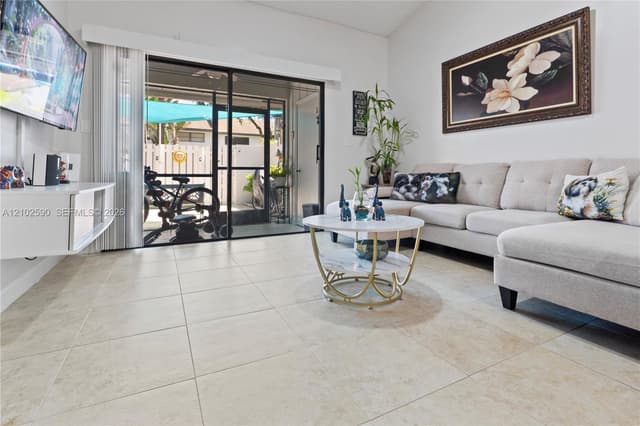 2720 S Oakland Forest Dr # 1004, Oakland Park FL 33309 - Oakland Park, FL - Photo 6