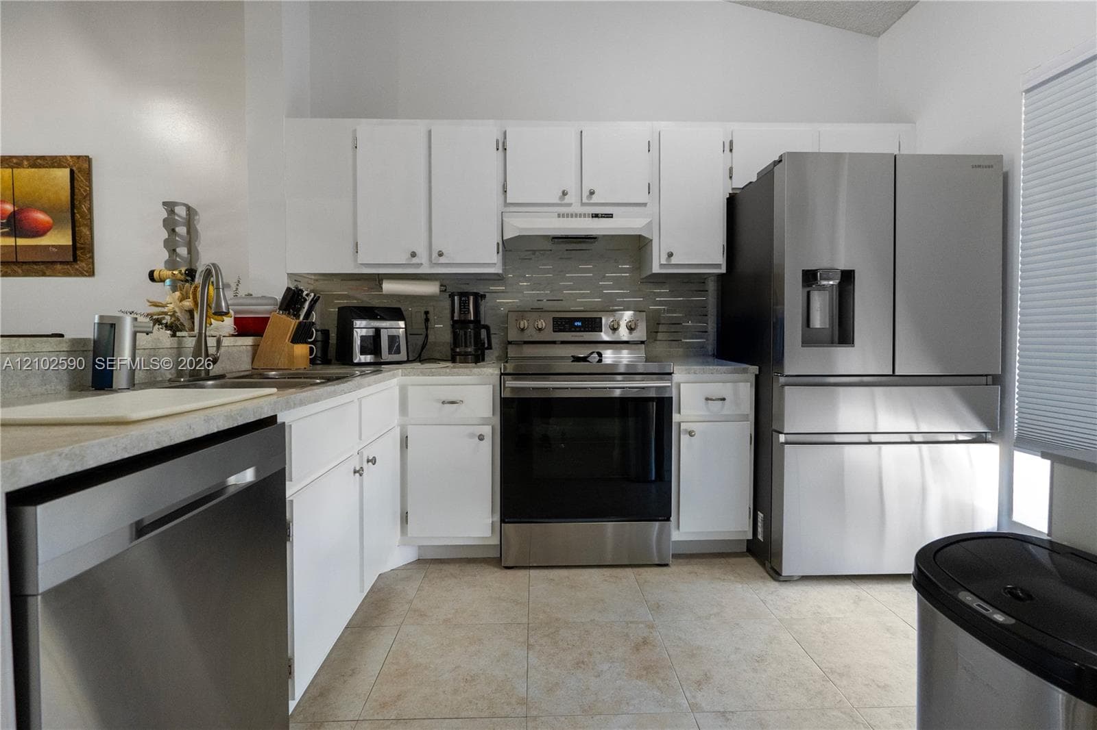 2720 S Oakland Forest Dr # 1004, Oakland Park FL 33309 - Oakland Park, FL - Photo 1
