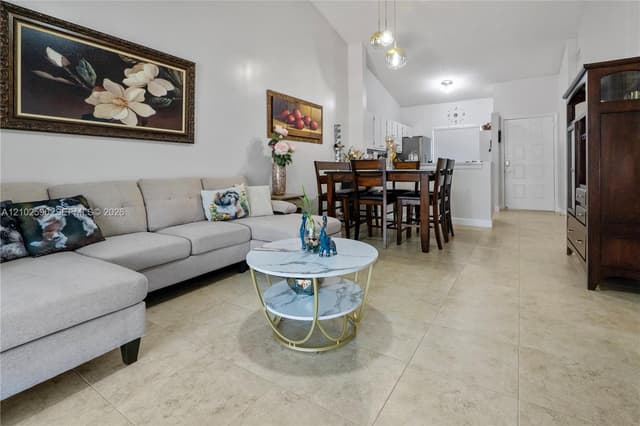 2720 S Oakland Forest Dr # 1004, Oakland Park FL 33309 - Oakland Park, FL - Photo 5